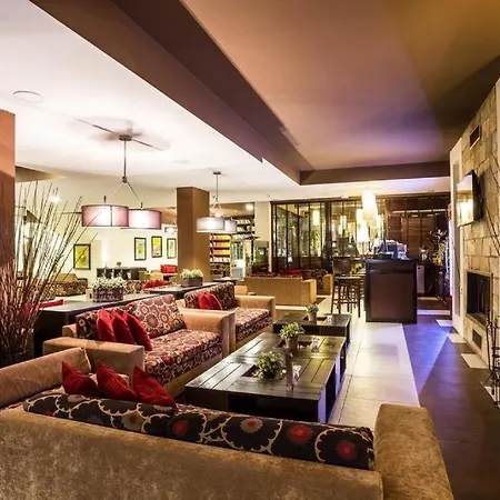 Apartment 500m From Lift