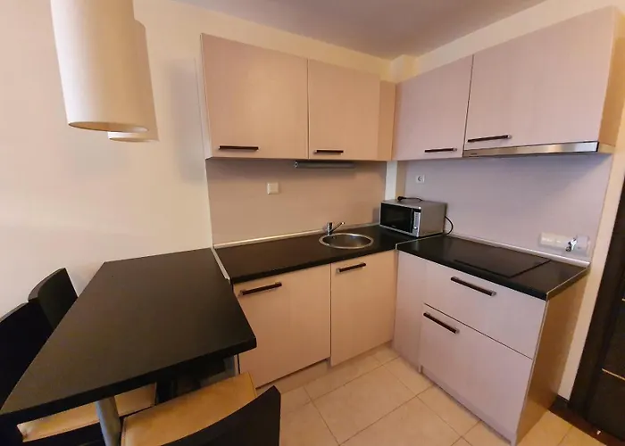 500m From Lift * 반스코